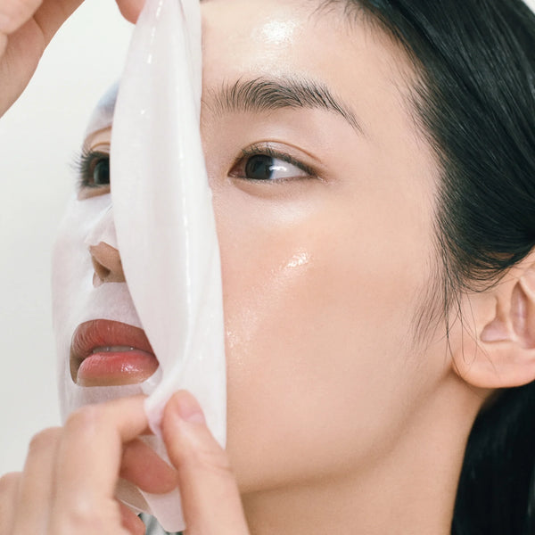 Gummy Sheet Mask Collagen Milk Sticker - Zpevňující a vyživující plátýnková maska 1ks