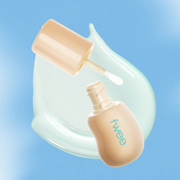 fwee - 4D Voluming Plumper - Transparentní lesk pro opticky plnější rty
