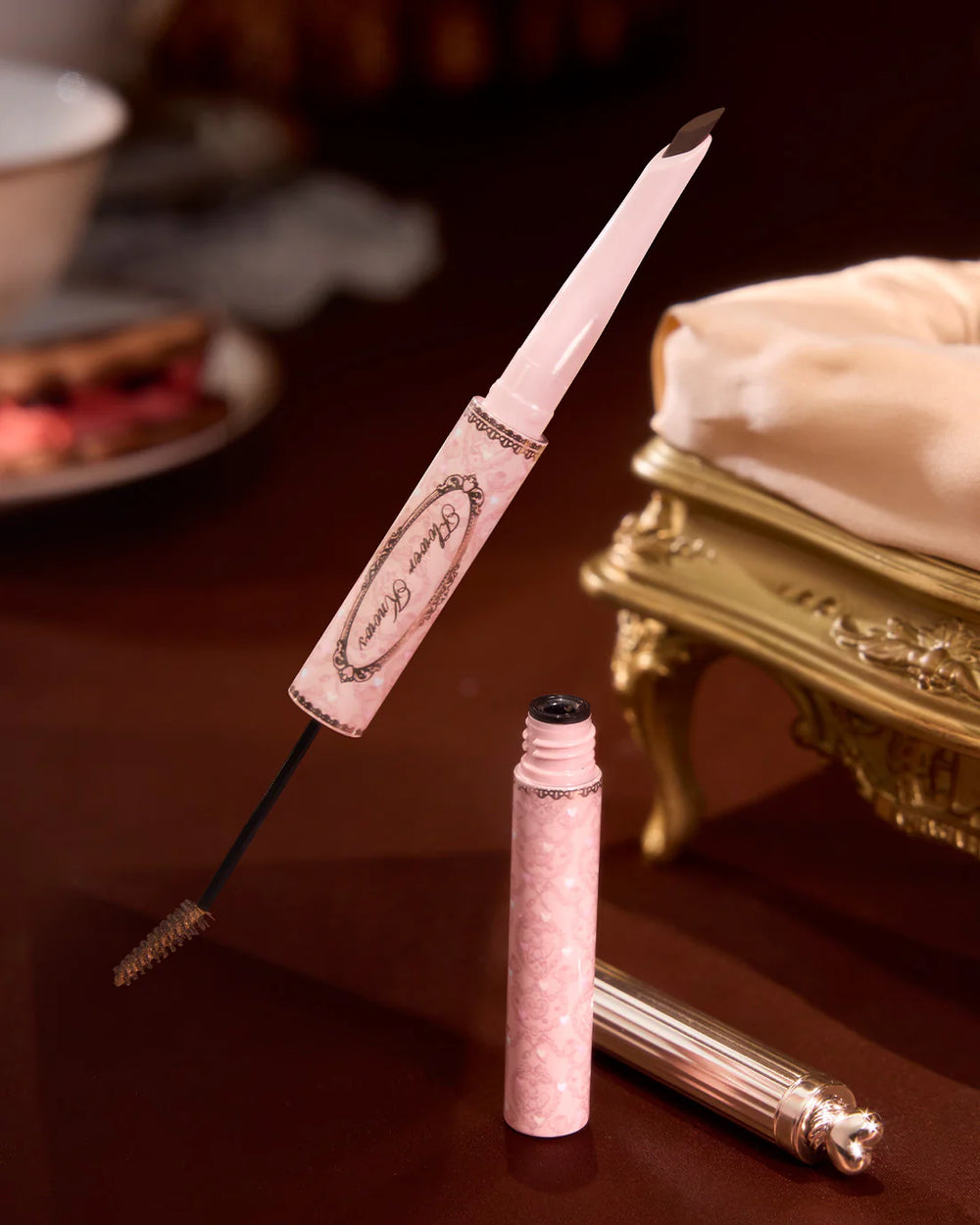 The Sweetie Bear Dual-Ended Brow Gel & Pencil - Oboustranná tužka a gel na obočí