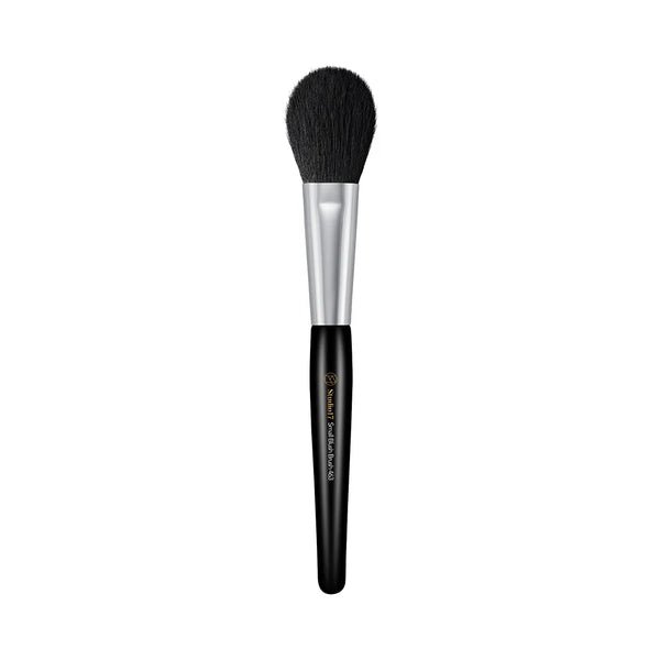 STUDIO17 - Small Blush Brush 463 - Menší štětec na tvářenku pro přesné nanášení barvy