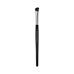 STUDIO17 - Angled Shading Brush 442 - Šikmý štětec na stínování nosu a očního okolí