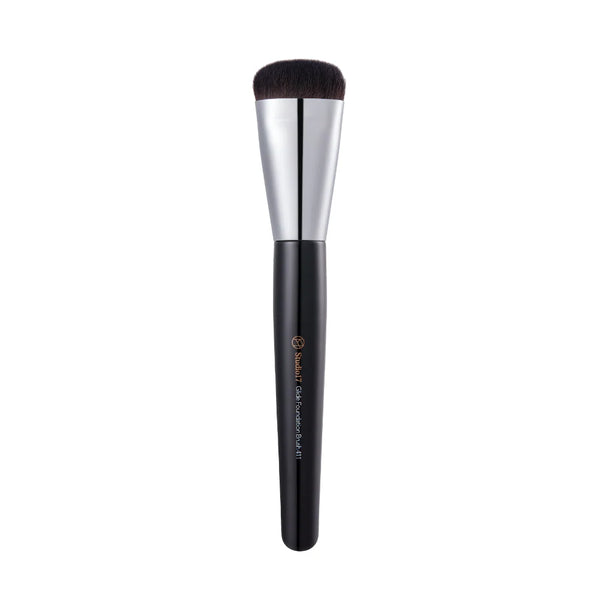 STUDIO17 - Glide Foundation Brush 411 - Štětec na make-up