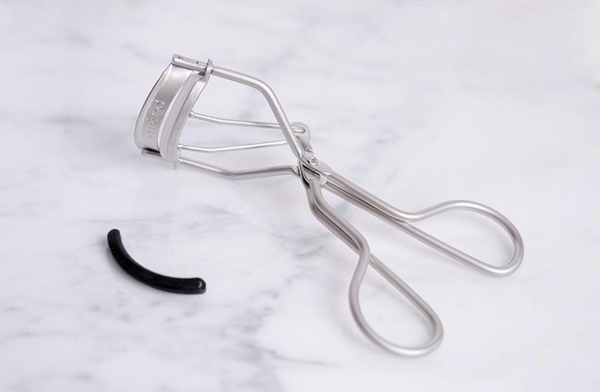 rom&nd - Han All Eyelash Curler - Kleštičky na řasy pro přirozené natočení