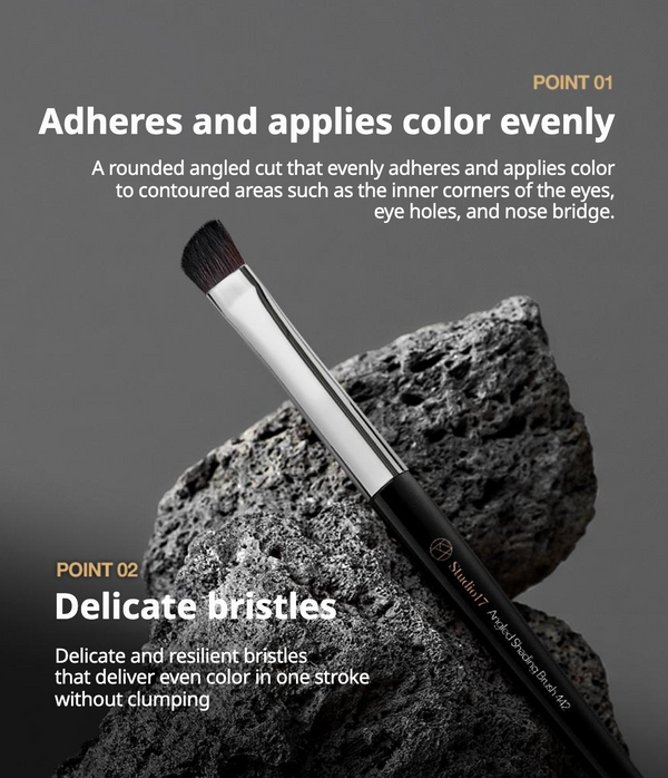 STUDIO17 - Angled Shading Brush 442 - Šikmý štětec na stínování nosu a očního okolí